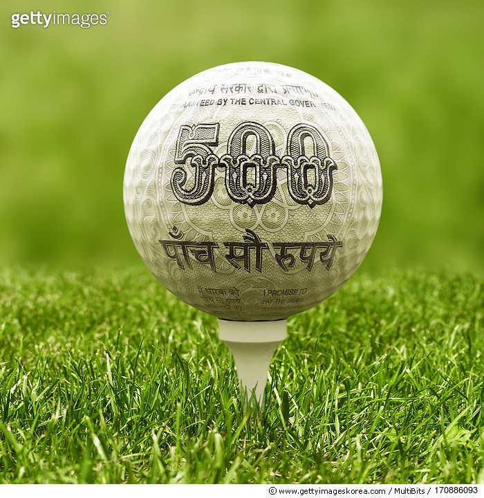 170886093 | 게티이미지코리아 | Close-up view of golf ball covered with Indian ...